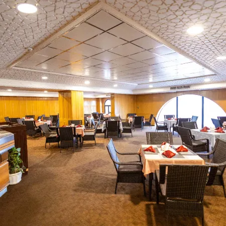 Hamdan Plaza Hotel Salalah, an Htg Hotel