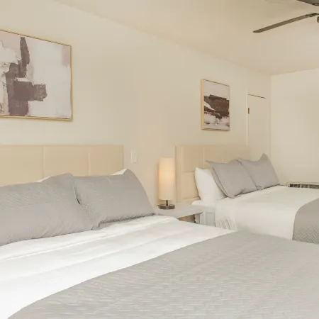 Suites at Waterside