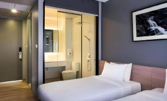 R Photo Hotel
