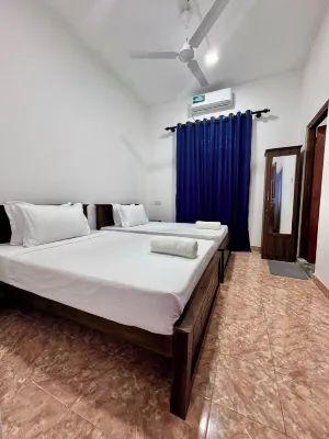 Jay Lux Apartments Negombo - Condos