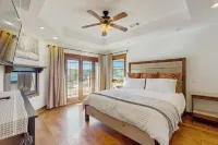 Waterfront Home With Private Pool, Patio & Amazing Sunset View - Bintang 4