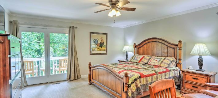 Lake Chatuge Retreat w/ Dock & Mtn Views! Hotels in Clay County