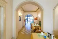 Hotel Moderno - Bữa sáng
