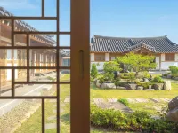 Gyeongju Wadamjung Hanok Pension Hotels near Heungnyunsa Temple