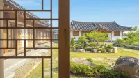 Gyeongju Wadamjung Hanok Pension - Parkplatz