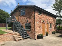 Rylands Farmhouse - parking
