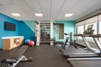 avid hotel PERRY-NATIONAL FAIRGROUND AREA by IHG - Pools
