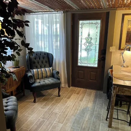 BoisD’Arc Bungalow & Suites - comfy Studio Type Bungalow - private