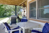 Fredericksburg Retreat w/ Hot Tub, Patio & Views - Maalaistalo