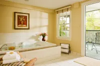Lambertville House - Gym