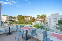 THB Maria Isabel - Adults Only - parking