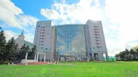 Chateraise Gateaux Kingdom Sapporo Hotel & Spa Resort - piscine