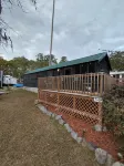 Lakefront tiny cabin amazing view on Lake Marion! Pet friendly & sleeps 6 - 2つ星