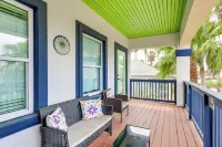 Steps to Beach: Oceanside Townhome w/ Heated Pool - spa