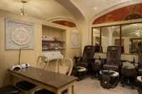 Davenport Hotel, Autograph Collection - spa