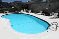 Blue Marlin Motel - Beach
