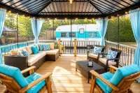 RED ROOM DE Spa Access - Homestays