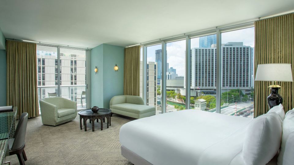 W Miami