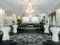 Hotel Schweizerhof Bern & Spa Hotels near Rotes Quartier