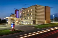 Fairfield Inn & Suites Johnson City - parking