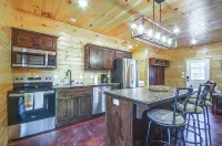 7 Mi to Lucas Oil Speedway! Home w/ Patio & Yard - Wifi