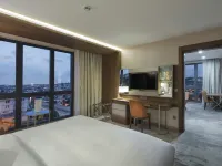 Hilton Garden Inn Yalova Hotels near Ferry