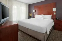 Residence Inn Alexandria Old Town South at Carlyle - СПА
