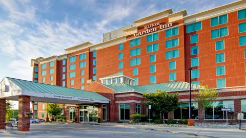 Hilton Garden Inn Ottawa Airport in ออตตาวา