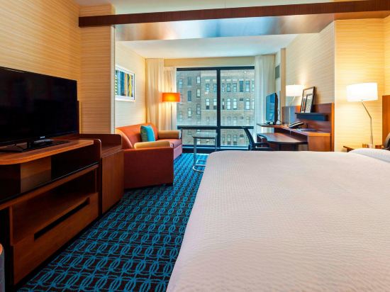 Fairfield Inn and Suites Chicago Downtown-River North