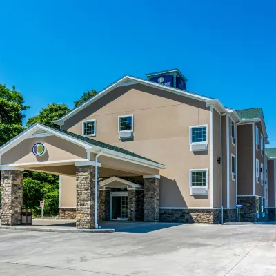 Cobblestone Hotel & Suites - Erie Hotels near Presque Isle State Park