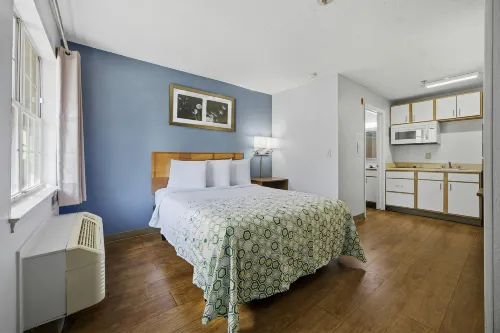 HomeTowne Studios by Red Roof Atlanta – Peachtree Corners - Wifi