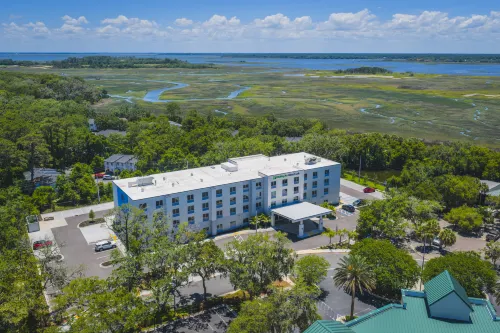 Holiday Inn Express & Suites Fernandina Beach Amelia Island by IHG - 3-Star