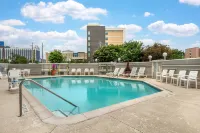 Hampton Inn & Suites Atlanta-Airport North - خدمة نقل من وإلى المطار