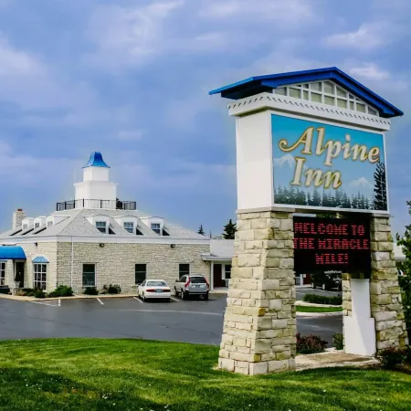 Alpine Inn & Suites Rockford