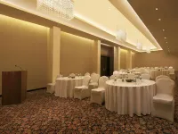DoubleTree by Hilton Pune - Chinchwad Hotels near Bajaj Auto