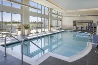 Embassy Suites by Hilton Bowling Green - Pools