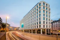 Motel One Frankfurt-Römer - 3 estrellas