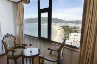 Huong Viet Hotel Quy Nhon - Beachfront - Mountain view