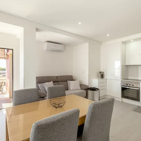 Caparica Sunny Apartment by Homing