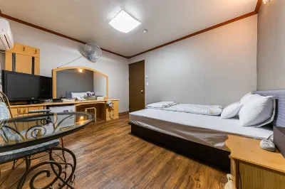 Yesan Supsok Motel Hotels near Sudeoksa