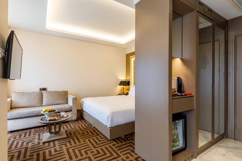 Ramada by Wyndham Istanbul Golden Horn