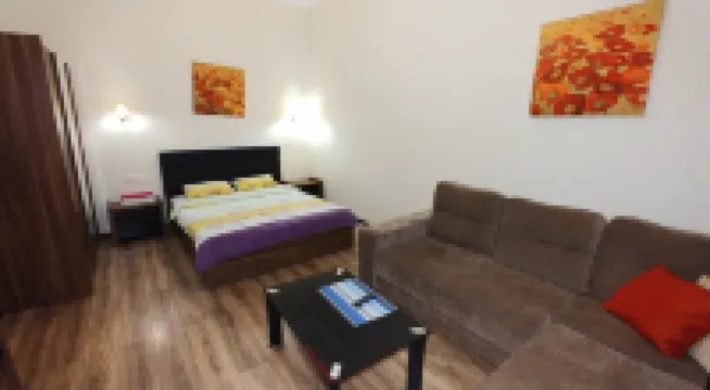 One-Room. 5a Baseina STR. Near Kreshchatik. Centre