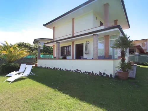 Villa Chiara - Homestays