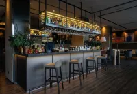 AC Hotel Malaga Palacio - Baarit