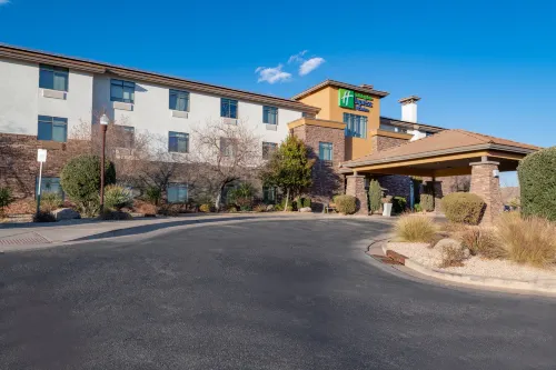 Holiday Inn Express & Suites ST. GEORGE NORTH - ZION by IHG