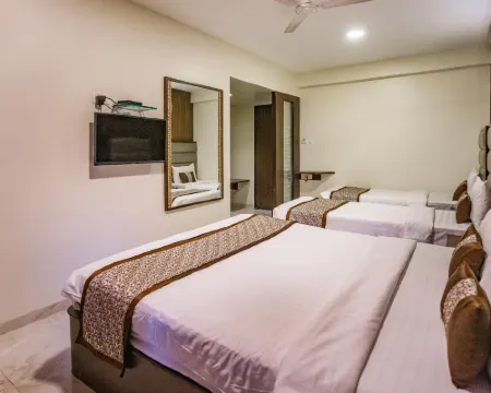 Hotel Central Park Hotels in Ulhasnagar