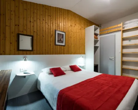 Fasthotel Thones Hotels in Thones