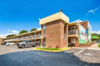 كواليتي إن ماونت فيرنون فنادق في 