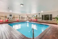 Red Lion Inn & Suites Sequim at Olympic National Park - Ramah keluarga
