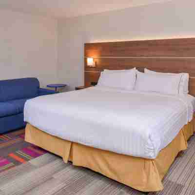 홀리데이 인 익스프레스 팜 데저트 Rooms